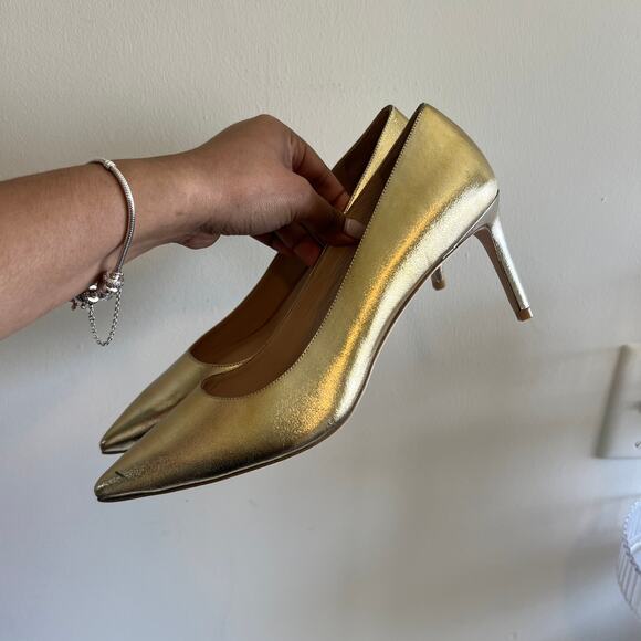 Stuart Weitzman Leather Metallic Gold Pumps 9.5 - Picture 7 of 9